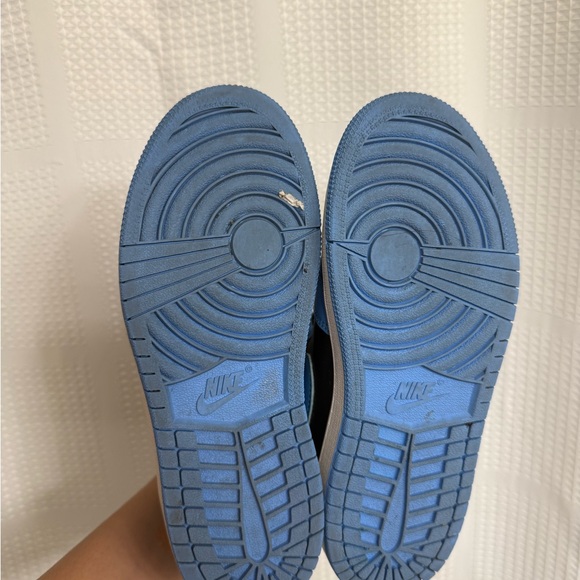 Nike Air Jordan 1 University Blue and Black High Tops - Picture 5 of 5